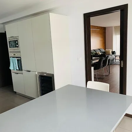 Modern Flat Near Lisbon With Garage Apartment Seixal (Setubal)