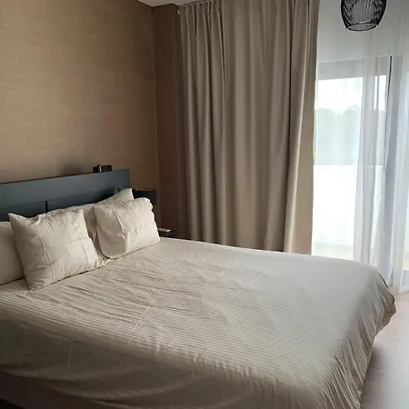 Modern Flat Near Lisbon With Garage Apartment *