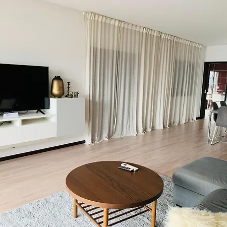 Apartment Modern Flat Near Lisbon With Garage *